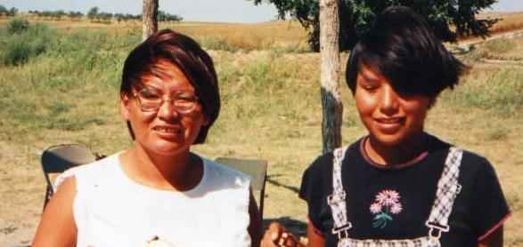 lakota sioux mother and daughter near wounded knee SD